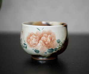 Пиала «Цветочки» №71, керамика Цзиндэчжэнь, 76 мл