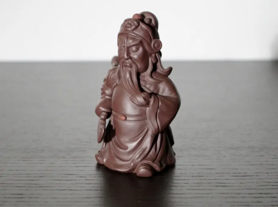 Чайная фигурка «Воин» , исинская глина