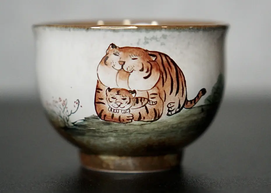 Пиала «Тигры» № 90, керамика Цзиндэчжэнь, 95 мл