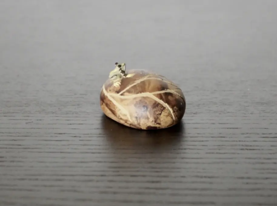 Чайная фигурка «Лягушка на камне» № 1, исинская глина