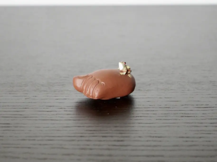 Чайная фигурка «Лягушка» № 4, исинская глина