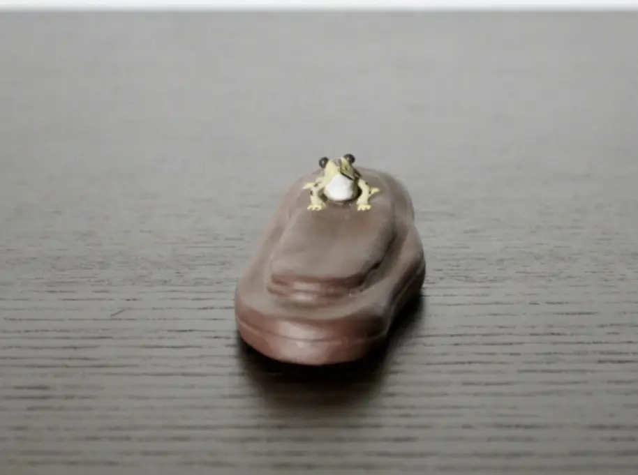 Чайная фигурка «Лягушка на камне» № 5, исинская глина