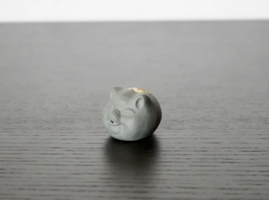 Чайная фигурка «Свинка» № 3, исинская глина