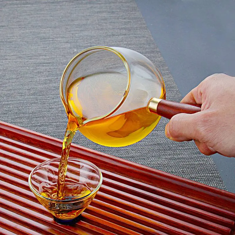 Сливник с ручкой, 230 мл