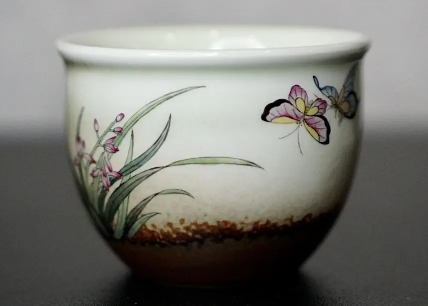 Пиала «Бабочки» № 86, керамика Цзиндэчжэнь, 119 мл