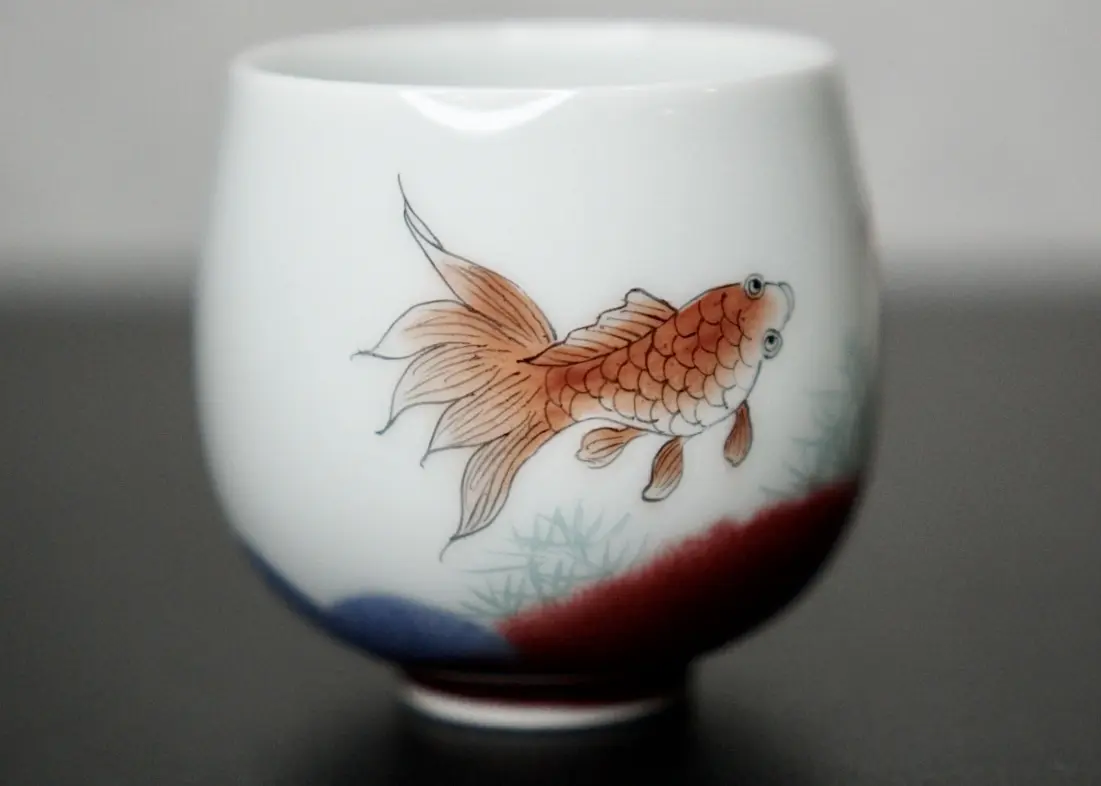 Пиала «Рыбы» № 99, керамика Цзиндэчжэнь, 111 мл