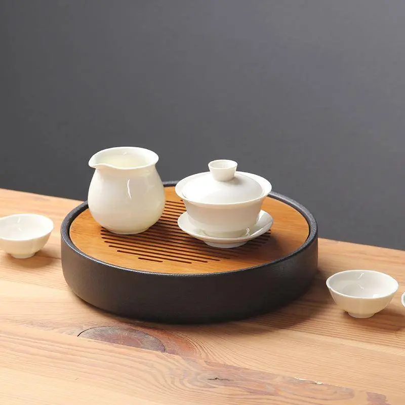 Круглая чабань из черной керамики и бамбука