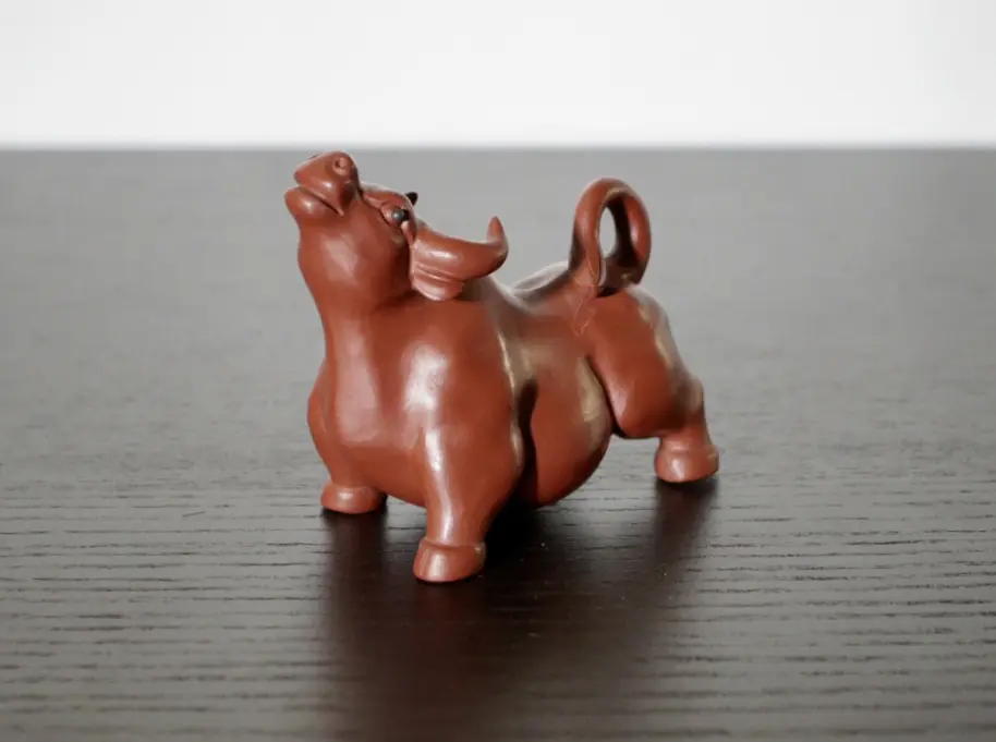Чайная фигурка «Бык» № 2, исинская глина