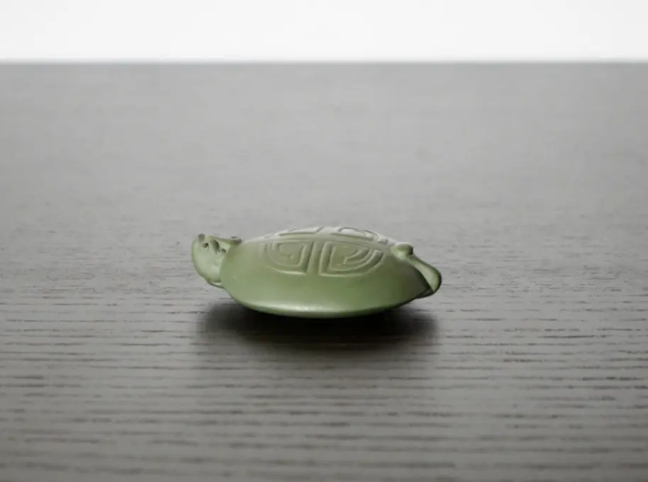 Чайная фигурка «Черепаха» № 2, исинская глина