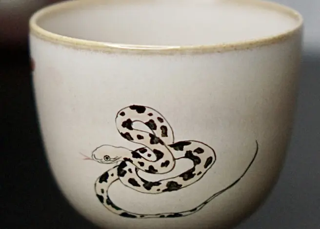 Пиала «Змея» № 87, керамика Цзиндэчжэнь, 85 мл