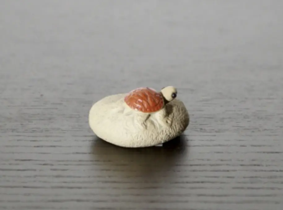 Чайная фигурка «Черепаха на камне» № 1, исинская глина