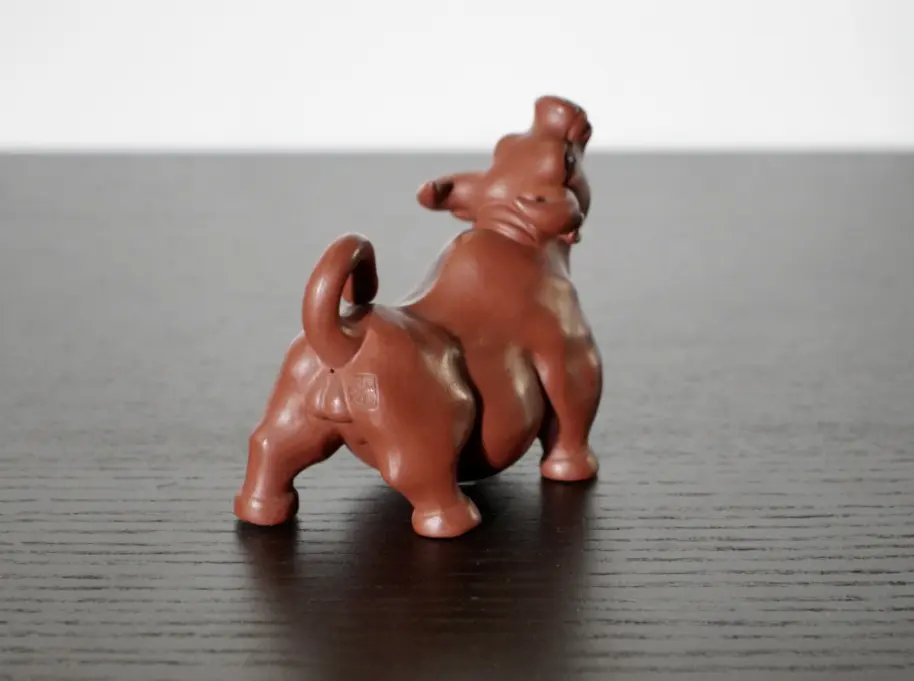 Чайная фигурка «Бык» № 2, исинская глина