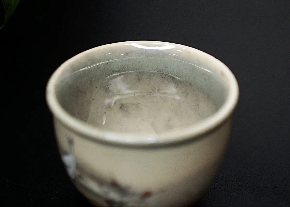 Пиала «Журавль» № 97, керамика Цзиндэчжэнь, 121 мл