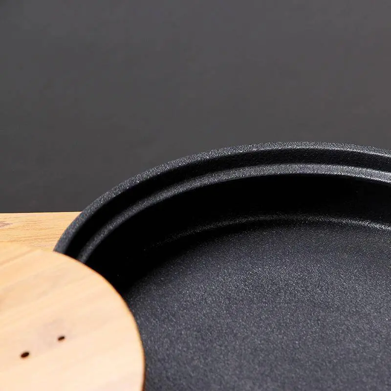 Круглая чабань из черной керамики и бамбука