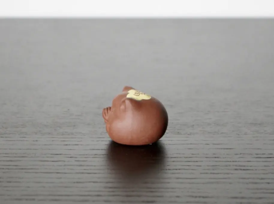 Чайная фигурка «Свинка» № 2, исинская глина