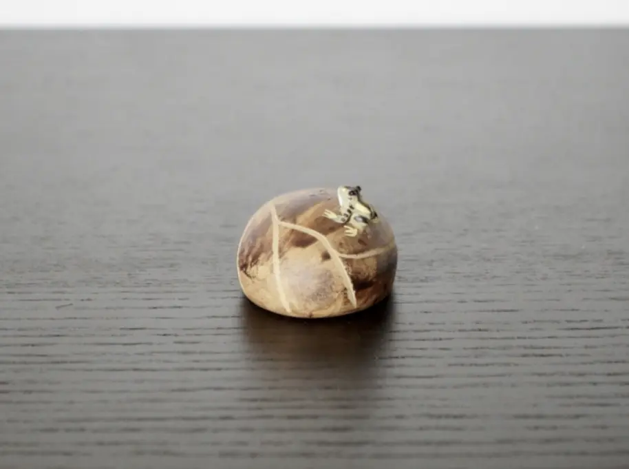 Чайная фигурка «Лягушка на камне» № 1, исинская глина