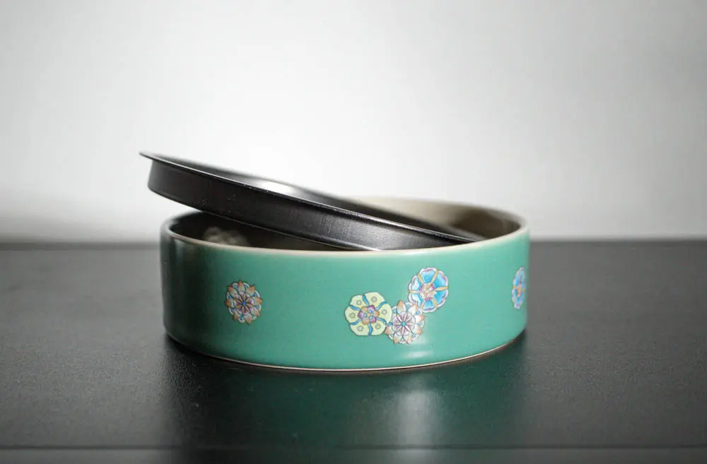 Чабань чайный пруд № 31, керамика, железо