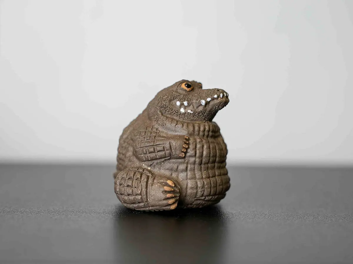 Чайная фигурка «Крокодил» № 35, исинская глина