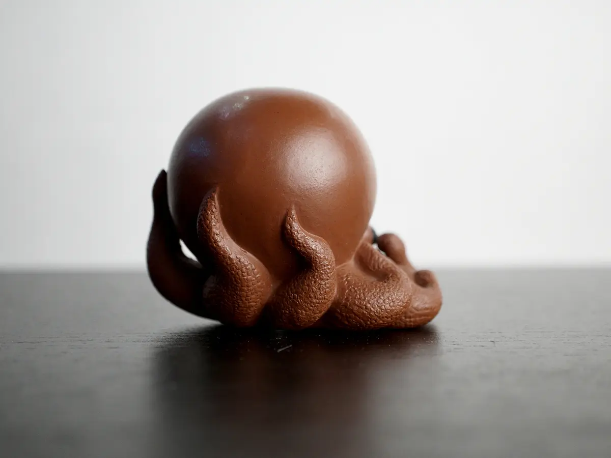 Чайная фигурка «Осьминог» № 1, исинская глина