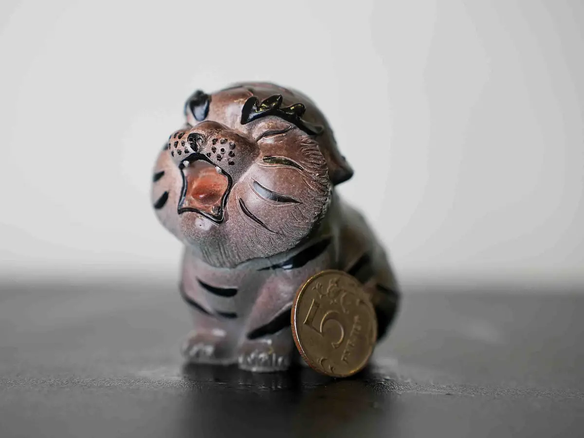 Чайная фигурка «Тигр» № 36, меняющая цвет