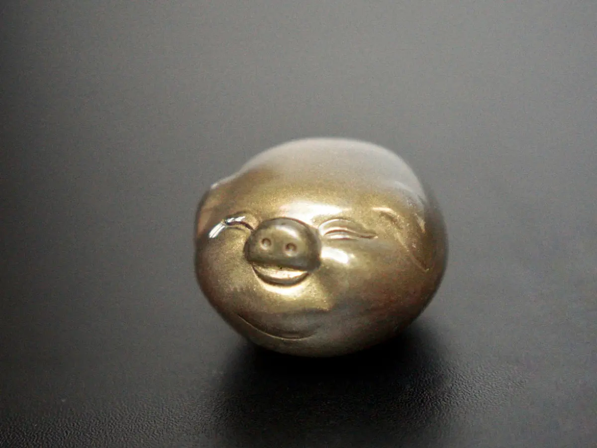 Чайная фигурка меняющая цвет «Золотой Поросёнок» № 2