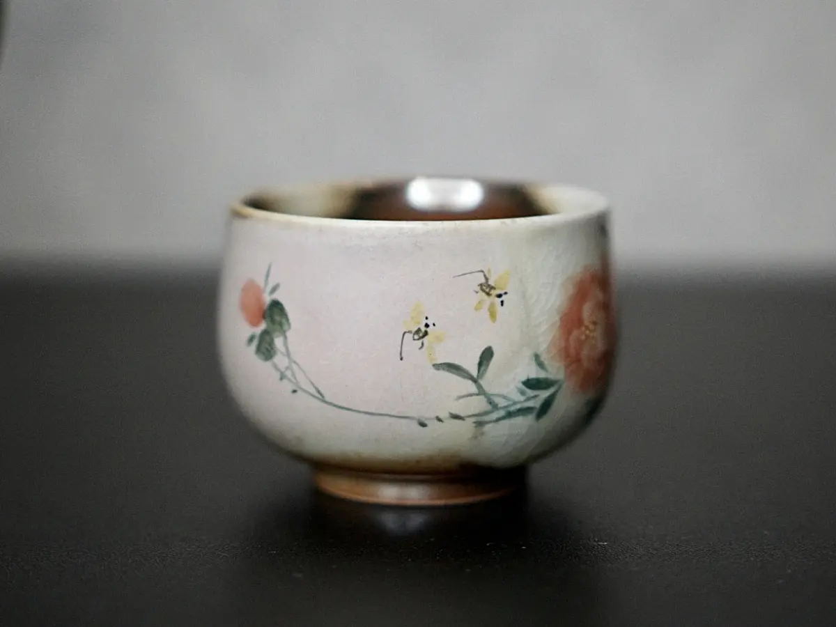 Пиала «Цветочки» № 71, керамика Цзиндэчжэнь, 76 мл