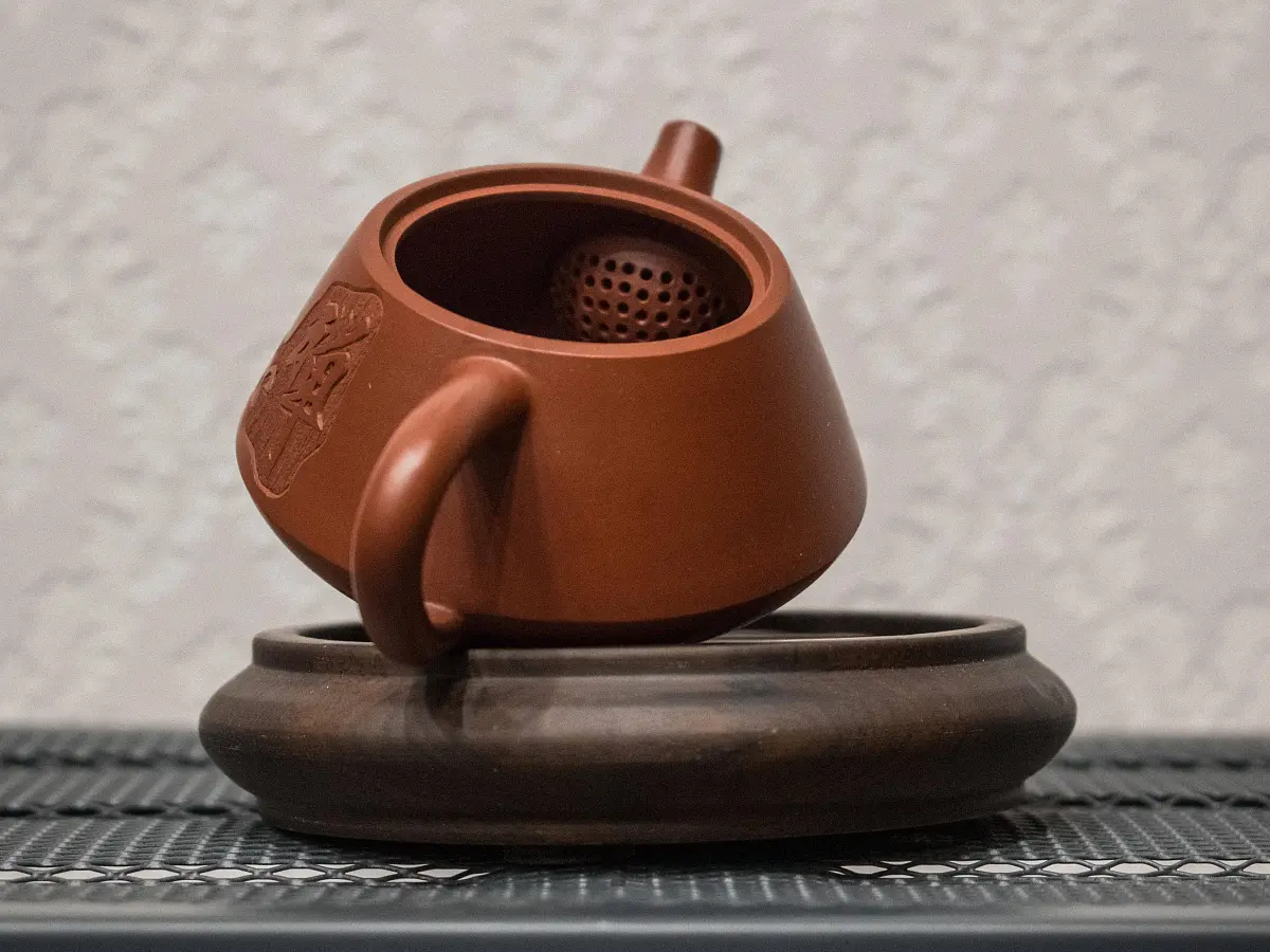 Исинский чайник, 104 мл, № 250