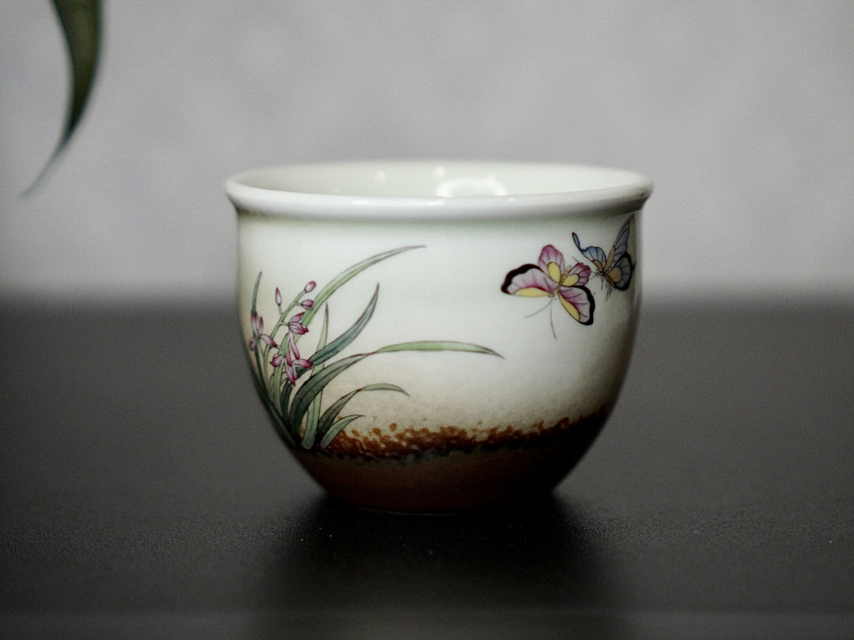 Пиала «Бабочки» №86, керамика Цзиндэчжэнь, 119 мл