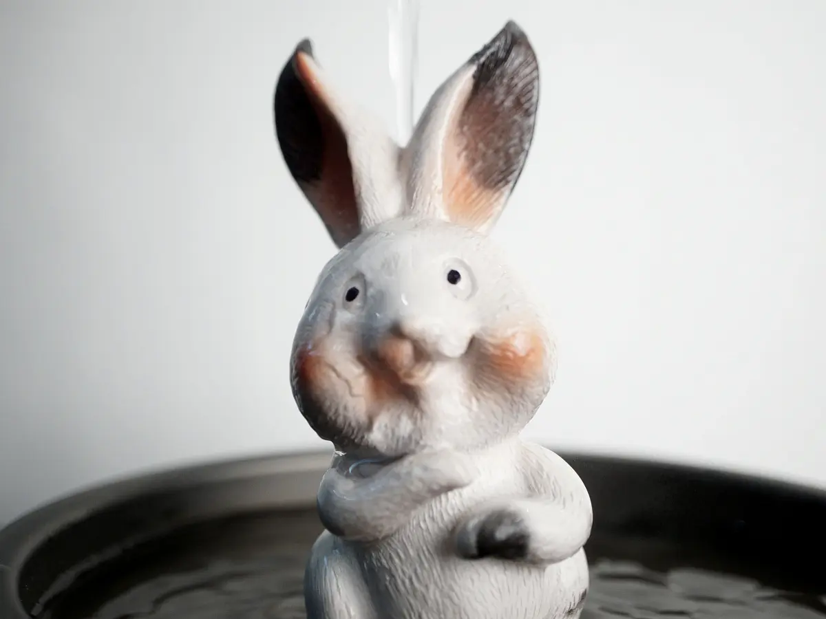 Чайная фигурка меняющая цвет «Заяц» № 1