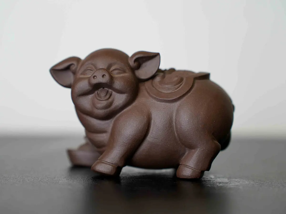 Чайная фигурка «Поросёнок» № 95, исинская глина