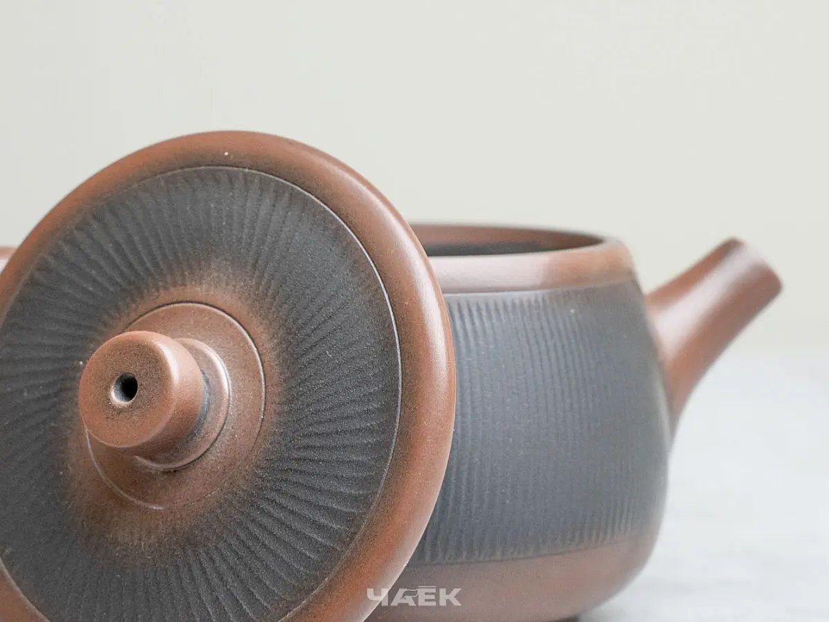 Чайник из Гуанси № 166, керамика Циньчжоу, 95 мл
