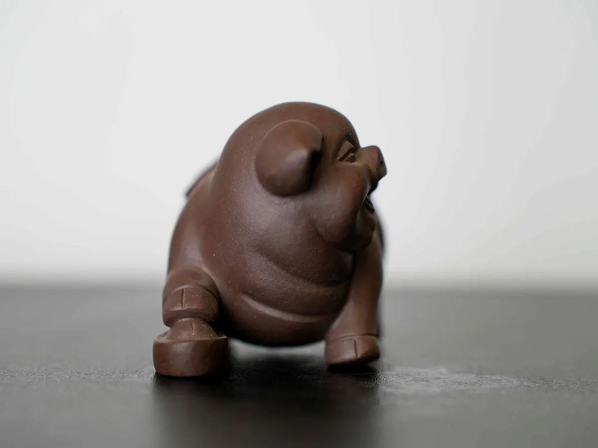 Чайная фигурка «Поросёнок» № 95, исинская глина