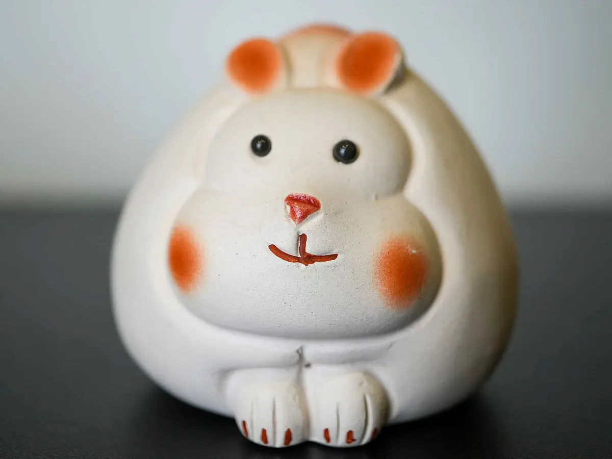 Чайная фигурка «Персиковый кролик» № 28, исинская глина