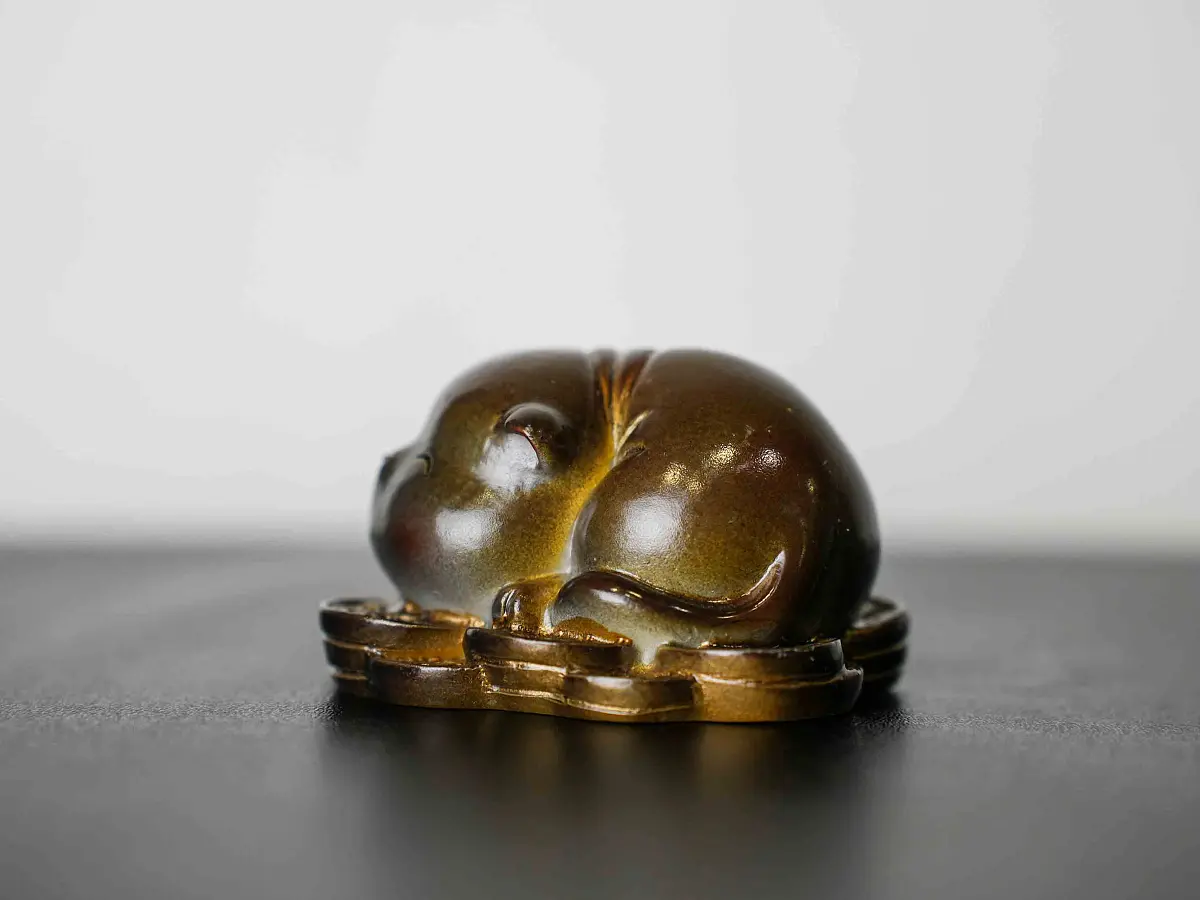 Чайная фигурка «Денежный Котёнок» № 64, меняющая цвет