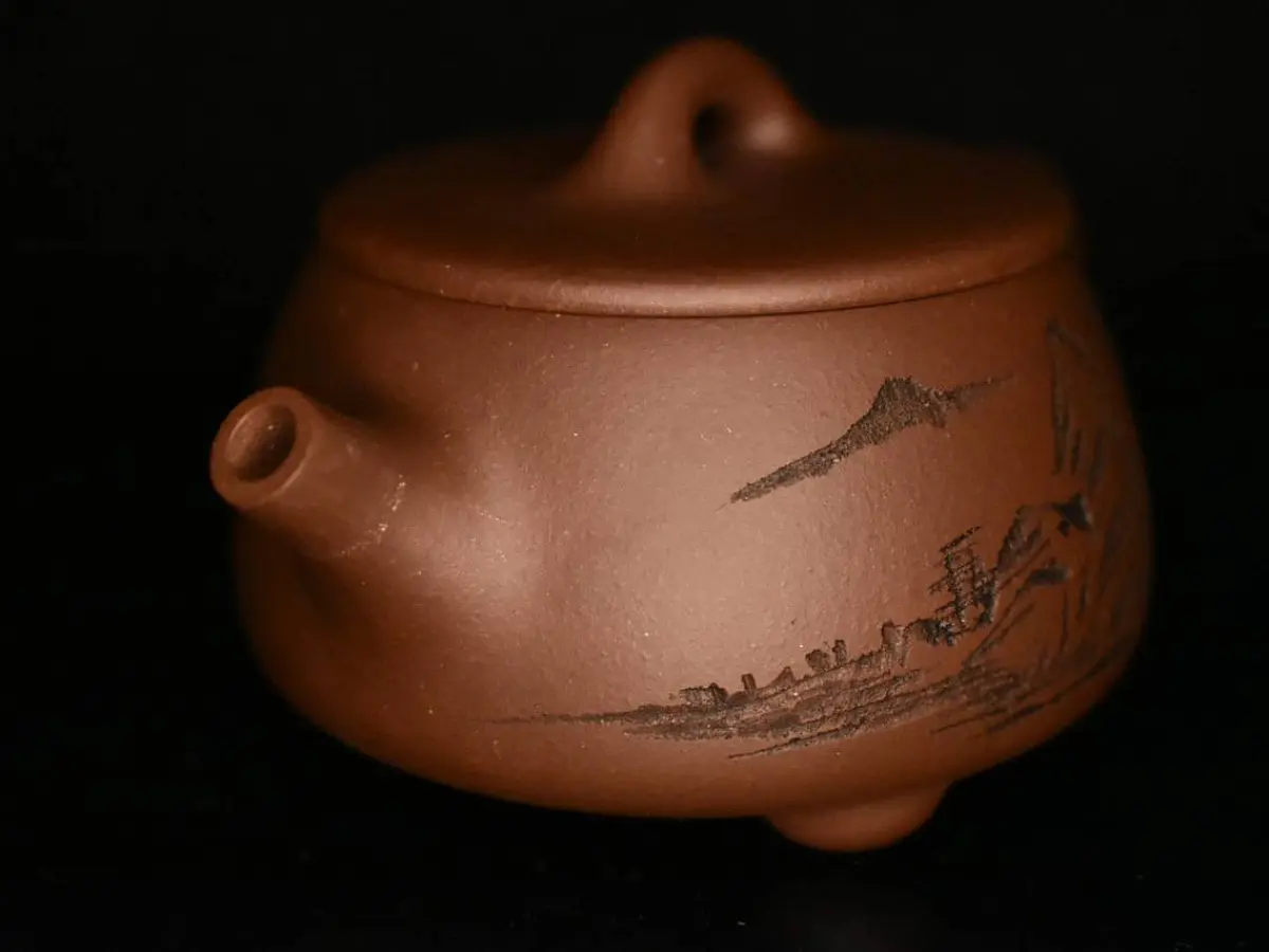 Исинский чайник, 100 мл, № 51