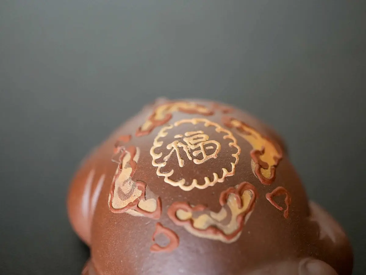 Чайная фигурка «Беззаботный поросёнок»№ 88, исинская глина