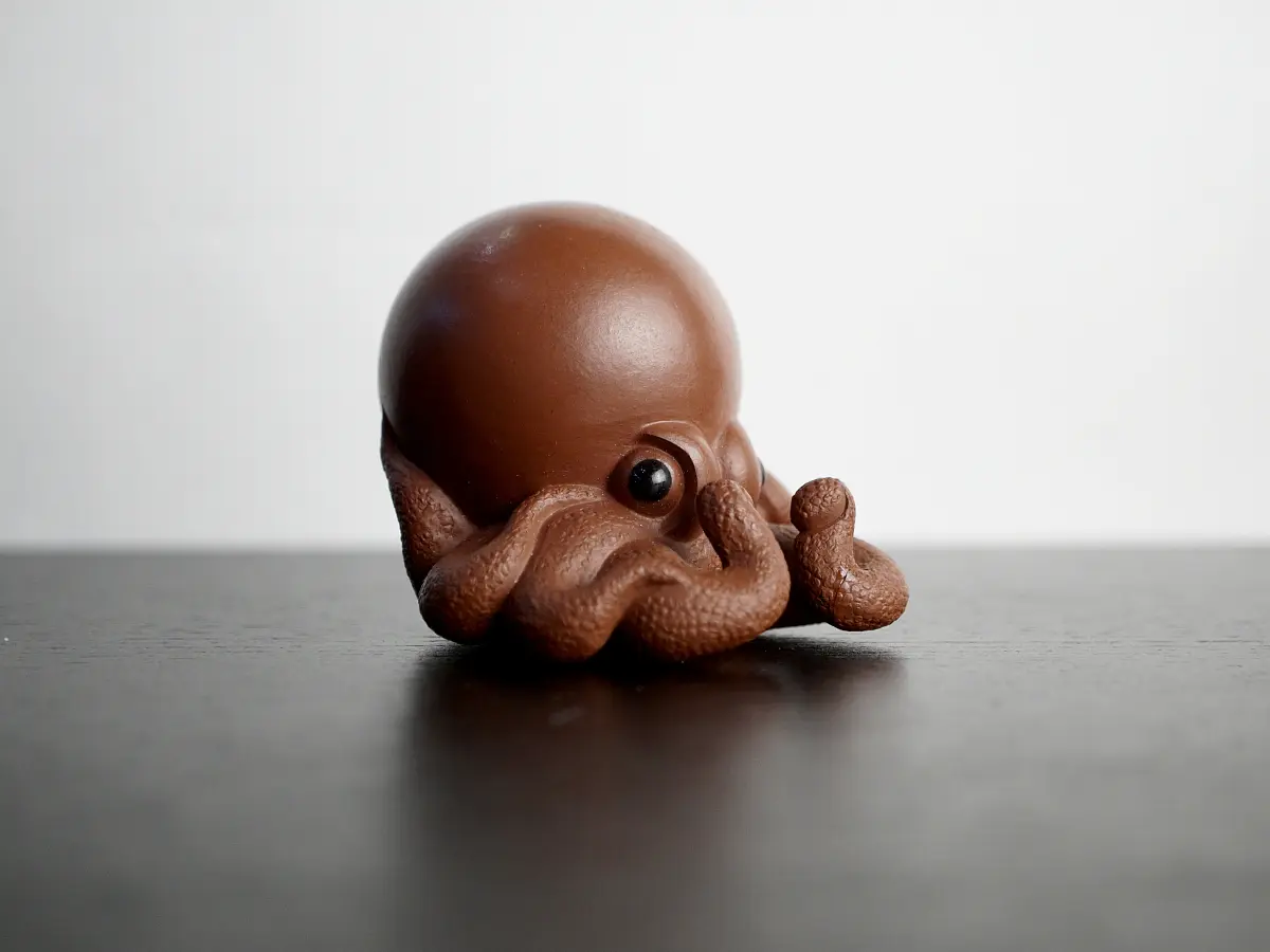 Чайная фигурка «Осьминог» № 1, исинская глина