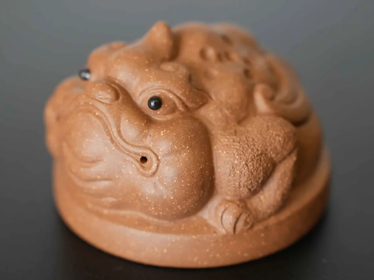 Чайная фигурка «Жаба» № 94, исинская глина