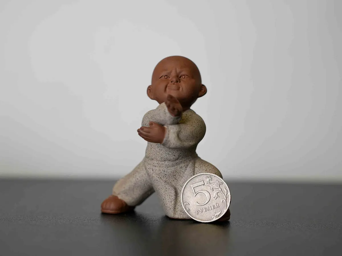 Чайная фигурка «Монах Тайцзицюань» № 30, исинская глина