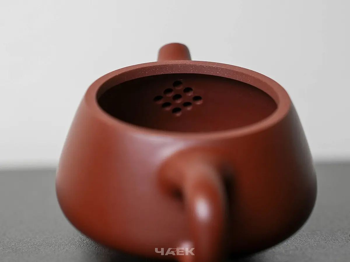 Исинский чайник, 115 мл, № 562