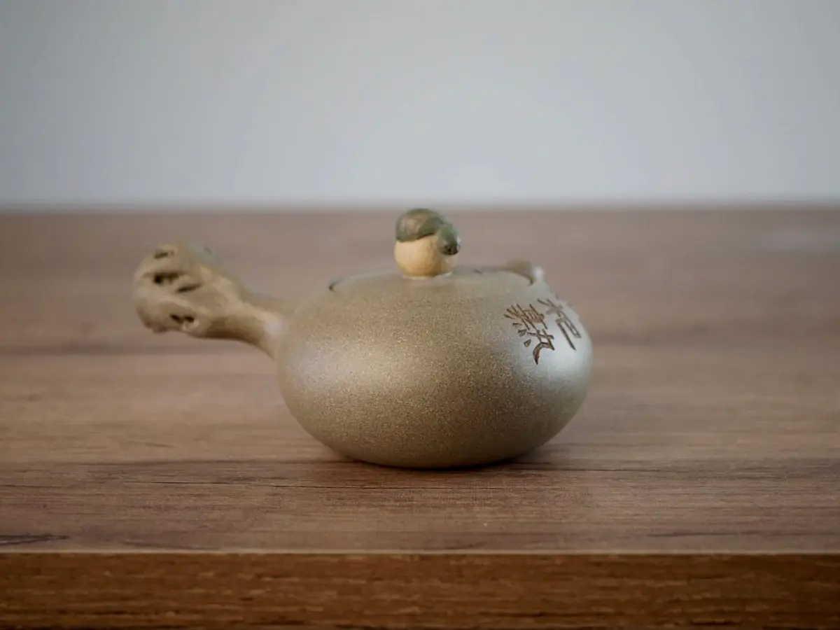 Исинский чайник, 100 мл, № 519