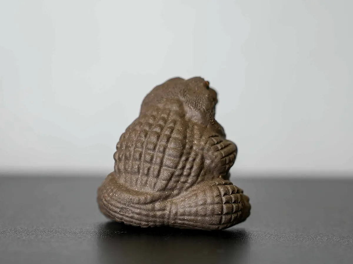 Чайная фигурка «Крокодил» № 35, исинская глина