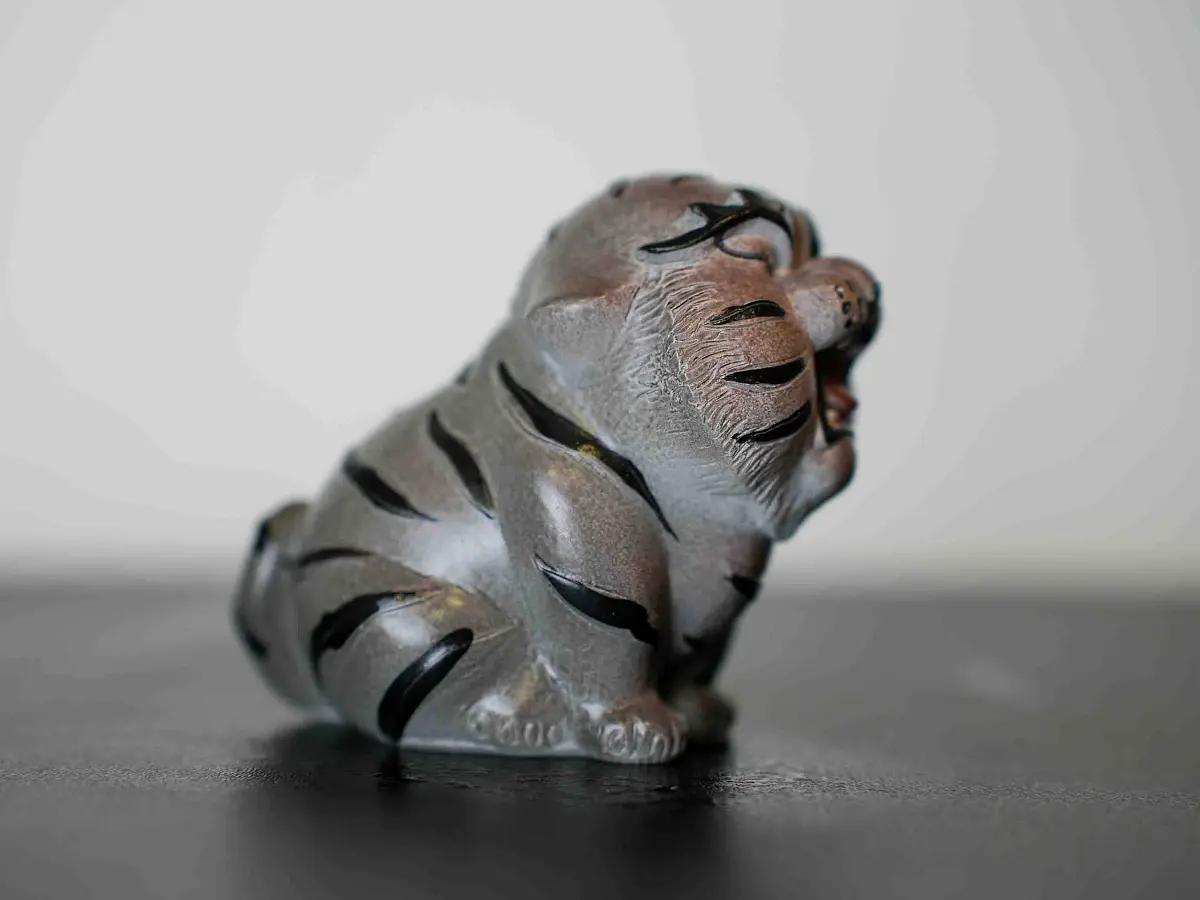 Чайная фигурка «Тигр» № 36, меняющая цвет