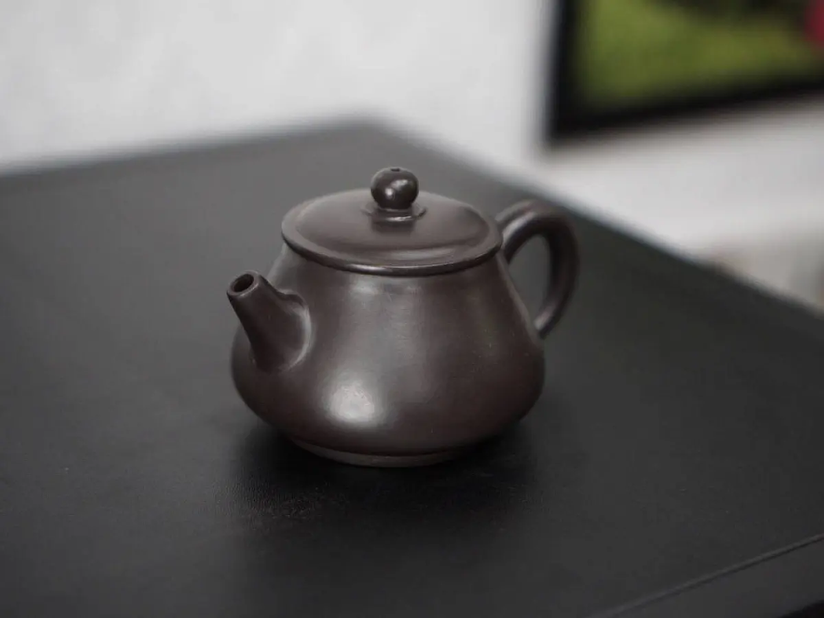 Исинский чайник, 132 мл, № 33