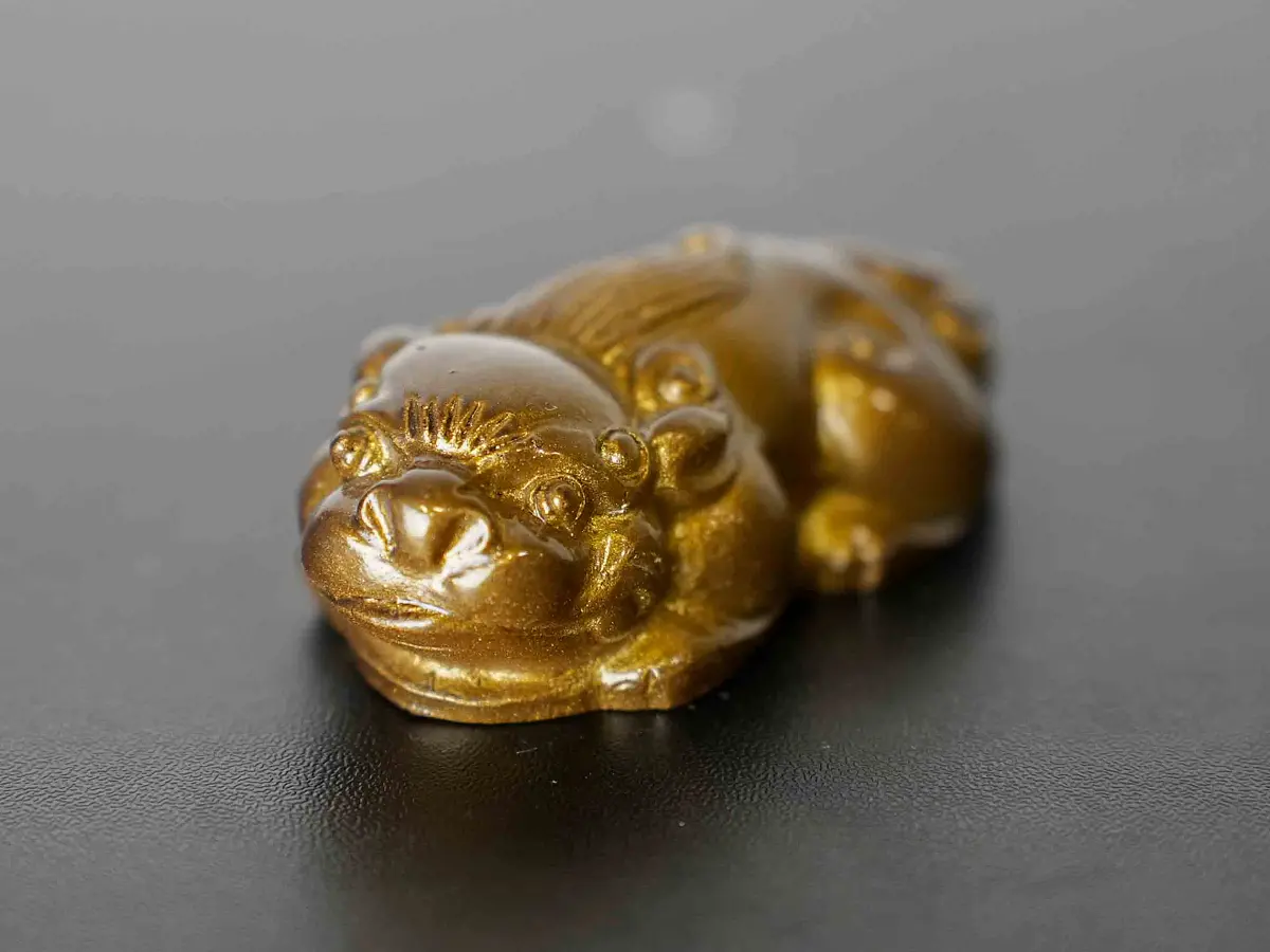 Чайная фигурка «Золотой пёс» № 50, меняющая цвет