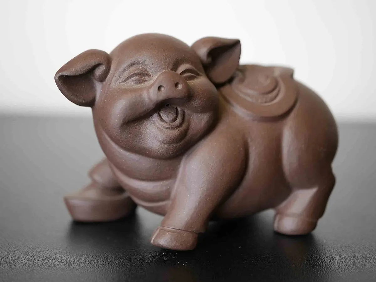 Чайная фигурка «Поросёнок» № 95, исинская глина