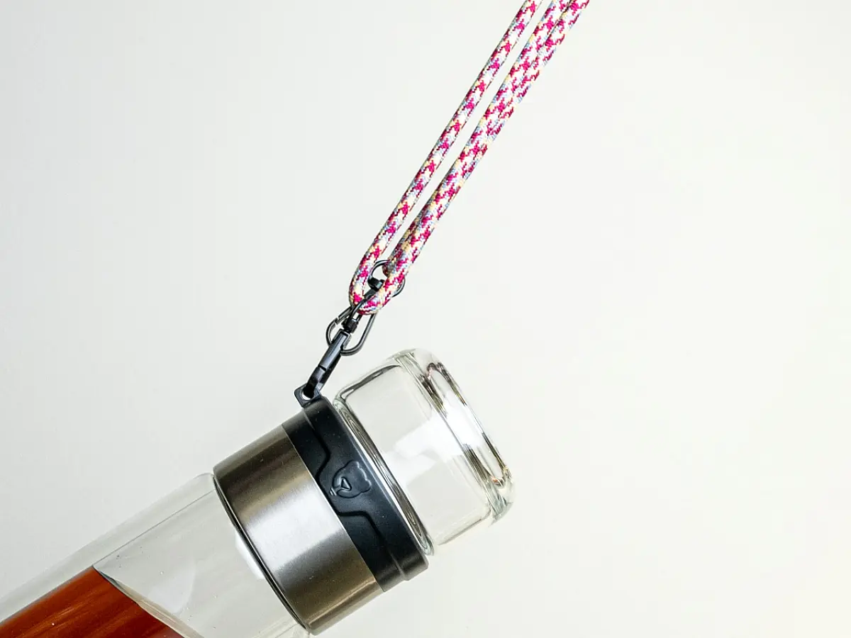 Шнурок для колбы, красно-синий