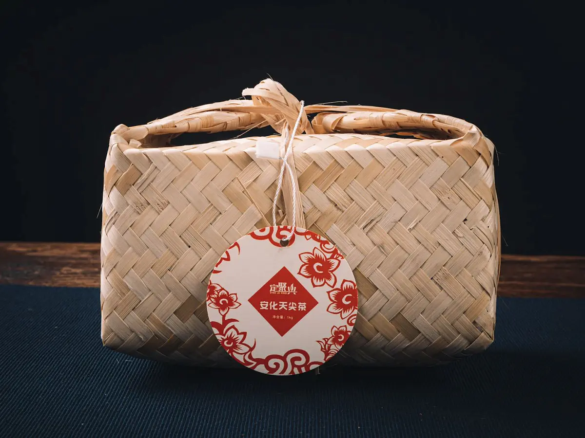 Хэй Ча с плесенью в корзинке, 1 кг, 2019 год