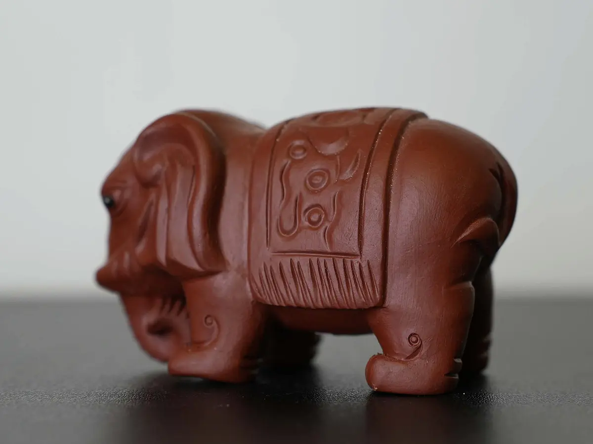 Чайная фигурка «Слон» № 90, исинская глина