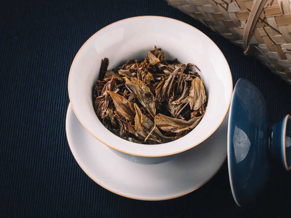 Хэй Ча с плесенью в корзинке, 1 кг, 2019 год